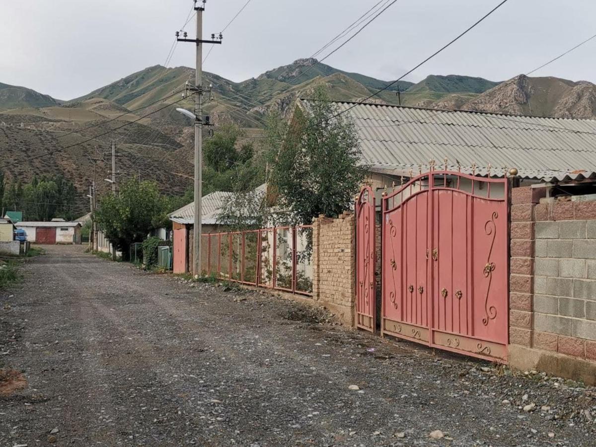 Naryn Guest House Zewnętrze zdjęcie